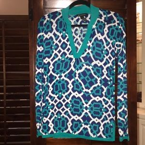 Women’s long sleeve top